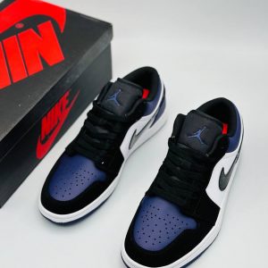 Кроссовки Nike Jordan 1