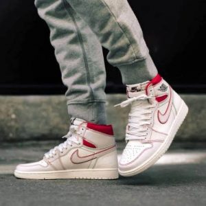 Кроссовки Nike Air Jordan 1