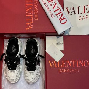 Кроссовки женские Valentino One Stud XL