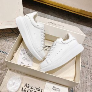 Кроссовки женские Alexander McQueen