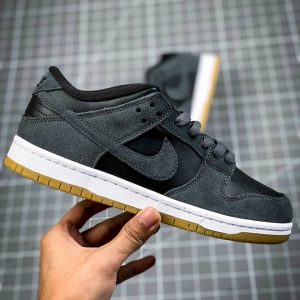 Кроссовки Nike SB Dunk Low Dark Grey Black Gum