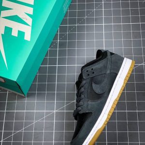 Кроссовки Nike SB Dunk Low Dark Grey Black Gum