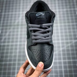 Кроссовки Nike SB Dunk Low Dark Grey Black Gum