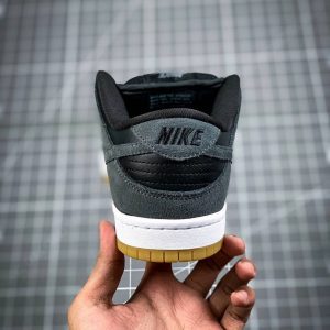 Кроссовки Nike SB Dunk Low Dark Grey Black Gum