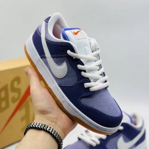 Кроссовки Nike Dunk Low