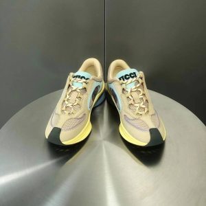 Кроссовки женские Gucci RUN SNEAKER