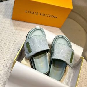 Шлепанцы женские Louis Vuitton