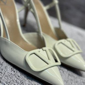 Босоножки женские Valentino Vlogo