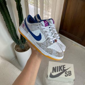 Кроссовки Nike SB Dunk Low RETRO