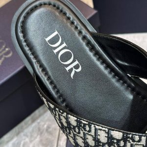 Шлепанцы Dior