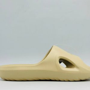 Шлепанцы Adidas Yeezy Slide