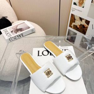 Шлепанцы женские Loewe