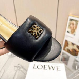 Шлепанцы женские Loewe