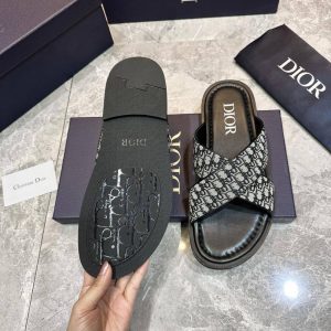 Шлепанцы Dior