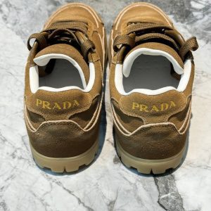 Кроссовки Prada