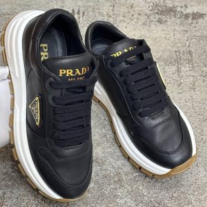 Кроссовки Prada