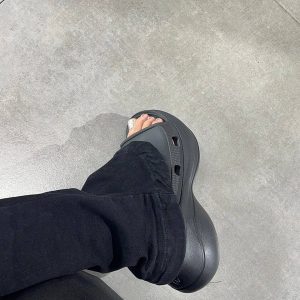 Шлепанцы Balenciaga