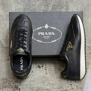 Кроссовки Prada