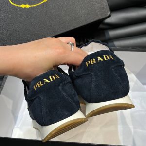 Кроссовки Prada