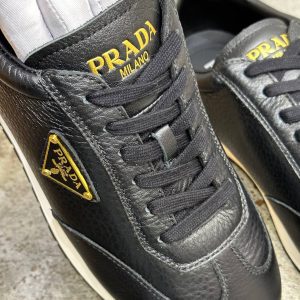 Кроссовки Prada