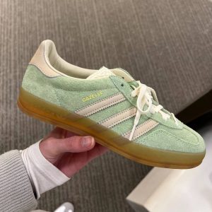 Кроссовки женские  Adidas Gazelle