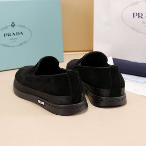 Лоферы мужские Prada