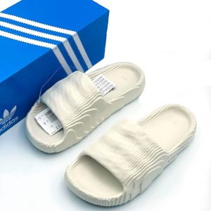 Шлепанцы Adidas Adilette 22