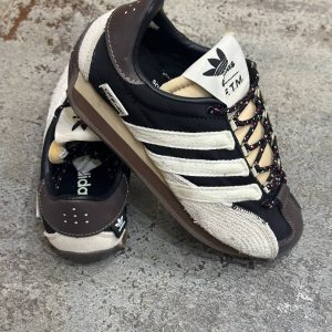 Кроссовки Adidas x SFTM