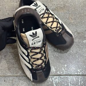 Кроссовки Adidas x SFTM