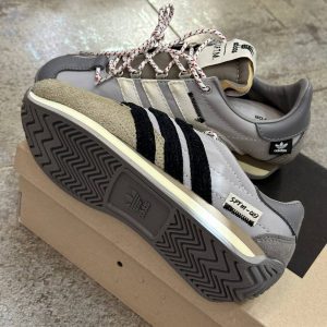 Кроссовки Adidas x SFTM