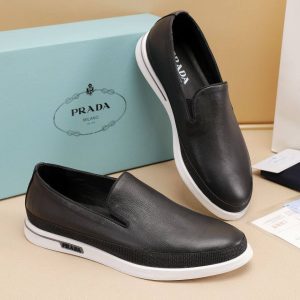 Лоферы мужские Prada