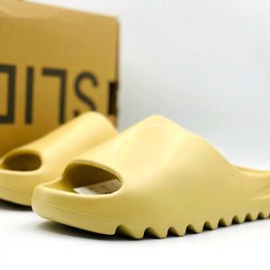 Шлепанцы Adidas Yeezy Slide