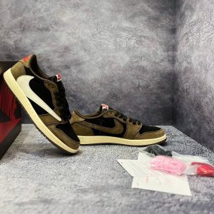 Кроссовки Nike Air Jordan Low TRAVIS SCOTT GOLF