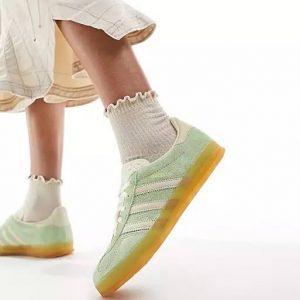 Кроссовки женские  Adidas Gazelle