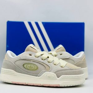 Кроссовки Adidas Adi2000