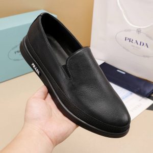 Лоферы мужские Prada