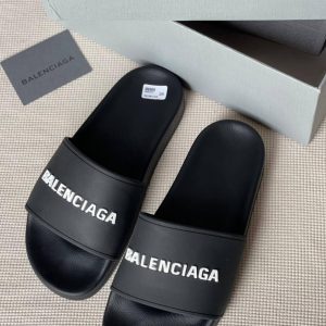 Шлепанцы Balenciaga