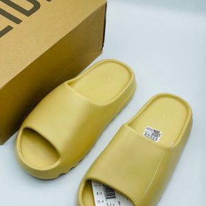 Шлепанцы Adidas Yeezy Slide