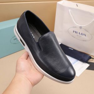 Лоферы мужские Prada