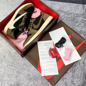 Кроссовки Nike Air Jordan Low TRAVIS SCOTT GOLF