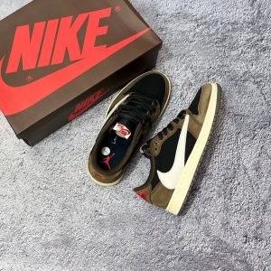 Кроссовки Nike Air Jordan Low TRAVIS SCOTT GOLF