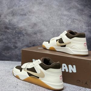 Кроссовки Nike Jordan LOW JUMP-MAN