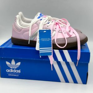 Кроссовки женские Adidas