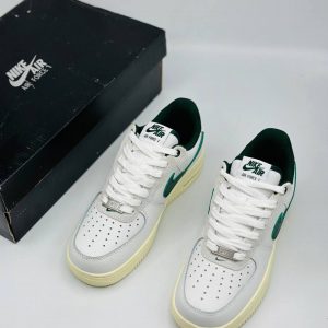 Кроссовки Nike Air Force 1