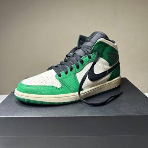 Кроссовки Nike Jordan 1