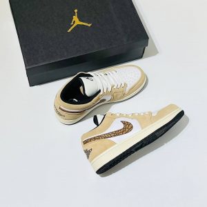 Кроссовки Nike Air Jordan 1 Low