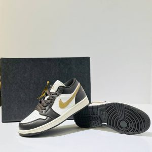 Кроссовки Nike Air Jordan 1 Low