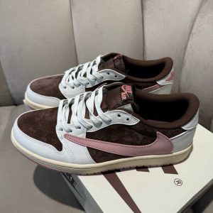 Кроссовки Nike Air Jordan 1 Low Travis Scott