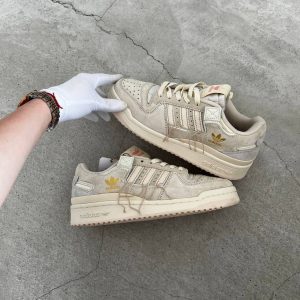 Кроссовки Adidas