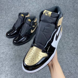 Кроссовки Nike Air Jordan 1 Retro High Og Nrg 'Gold Toe'